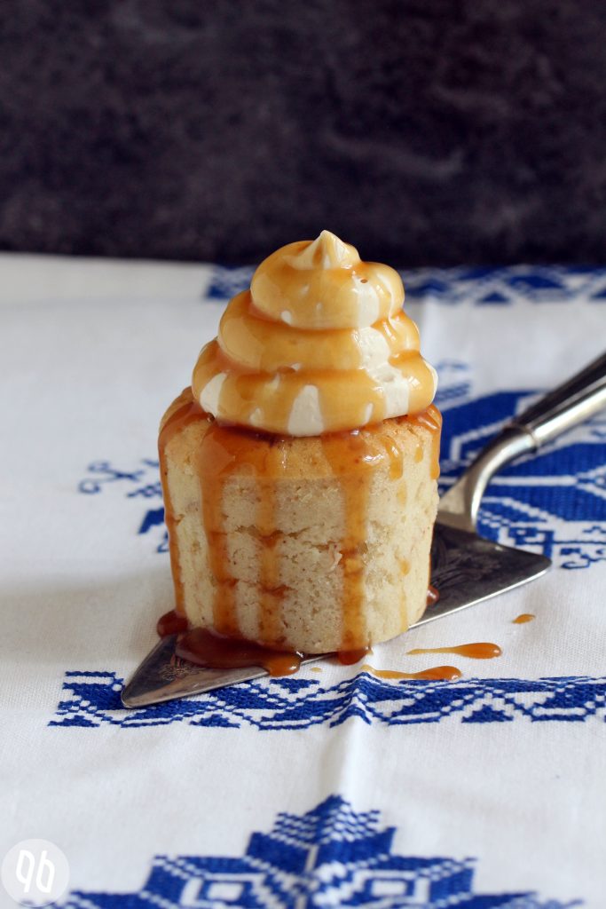 {Rezept} Bananen-Toffee-Cupcakes /vegan - Glücksgenuss