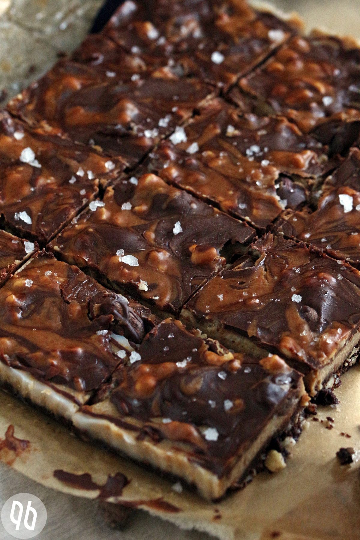 {Rezept} Schokoladen-Erdnussbutter-Slices/roh&vegan - Glücksgenuss {Rezept} Schokoladen-Erdnussbutter-Slices/roh&vegan - Glücksgenuss