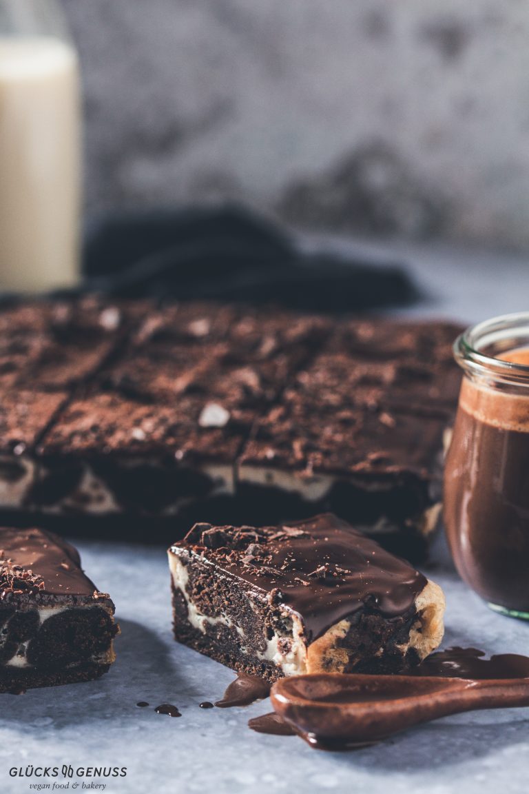 Zimtige Käsekuchen-Brownies - Glücksgenuss