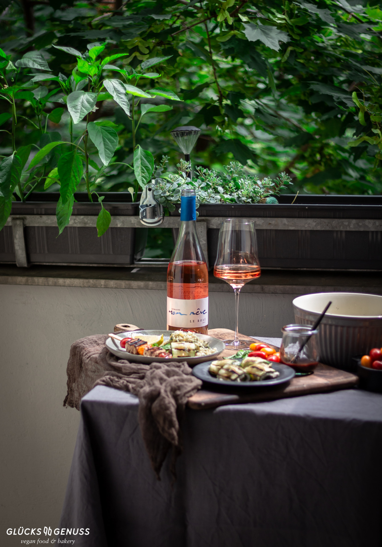 Leckere, vegane Grillrezepte, eine Rotweinmarinade & Weinempfehlung ... Leckere, vegane Grillrezepte, eine Rotweinmarinade & Weinempfehlung ...